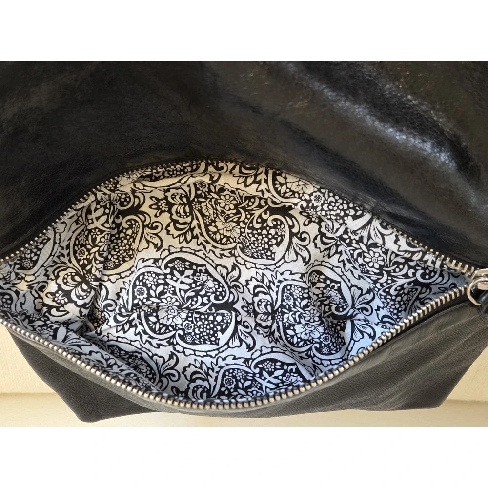 HOBO International Joelle Purse Black Polished Leather Shoulder Bag Silver Hardw